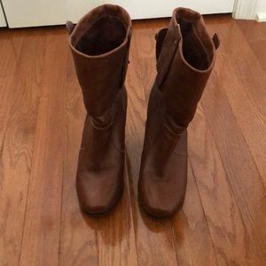 Brown Dolce Vita boots with now detail